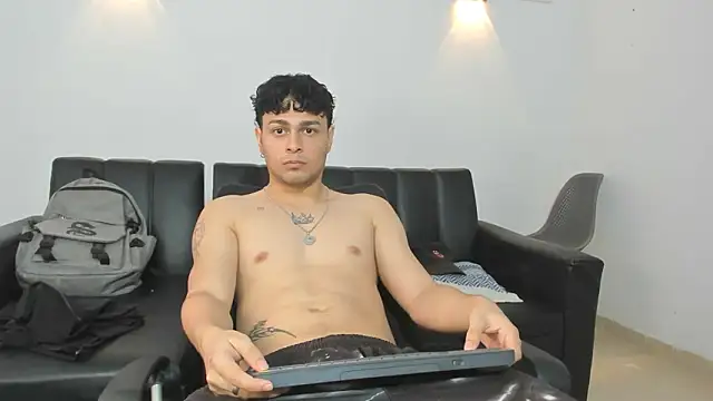 Philip Jons online show from March 23, 9:21 pm