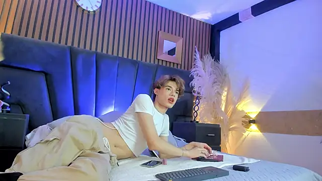 AngelDoll 1 online show from February 9, 1:54 am