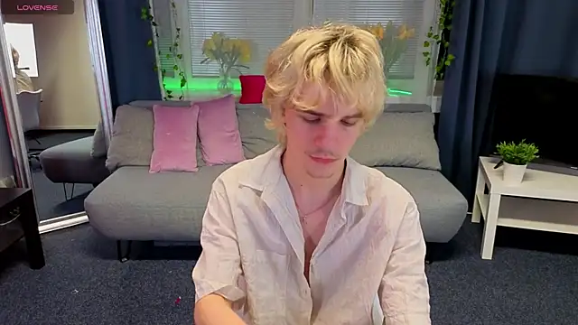 JameMiller online show from February 27, 9:25 pm