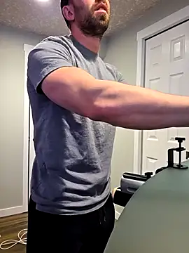 averageandsum online show from March 10, 2:56 pm