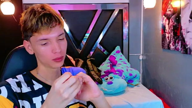 Liam Green1 online show from February 22, 1:23 pm