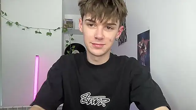 YourMilkyGuy online show from May 27, 2:47 pm
