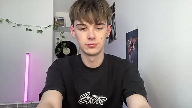 YourMilkyGuy online show from May 28, 2:59 pm