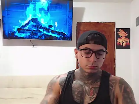 maxstrom111 online show from February 24, 2:51 pm