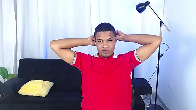 MaxCum18  online show from February 16, 1:42 pm