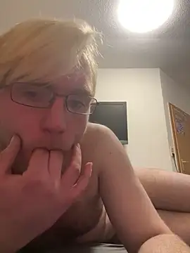 fickmichhart- online show from March 6, 9:12 pm