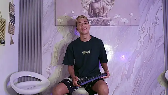 GOLD BOYS online show from May 9, 1:56 pm