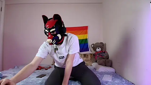 K9 GoodBoy online show from April 10, 6:15 pm