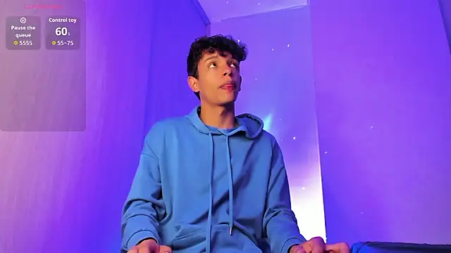 Maxfrost1 online show from March 15, 4:20 am