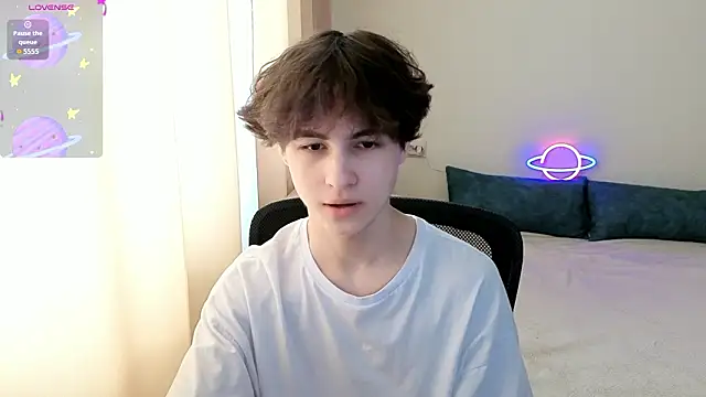  LukaHayes  online show from March 27, 11:11 am