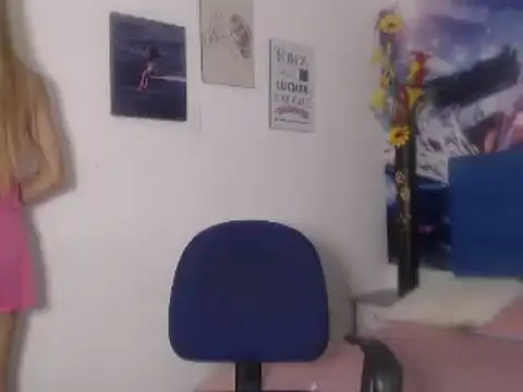 Ailanys Miller online show from April 13, 6:30 pm