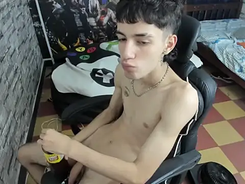 wex 077 online show from April 1, 2:24 am