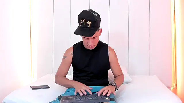 STEVEN OS online show from June 23, 7:39 pm