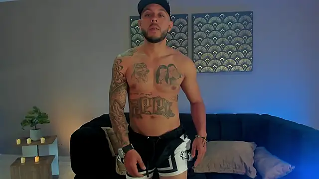 Daniel kingx online show from February 19, 1:18 pm