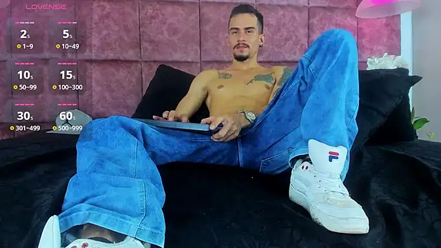 SharonTygaX online show from March 29, 8:47 am