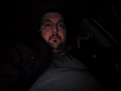 Snapshot of Schlongo420 chatting on December 27, 7:51 am Schlongo420 online show from December 27, 7:51 am