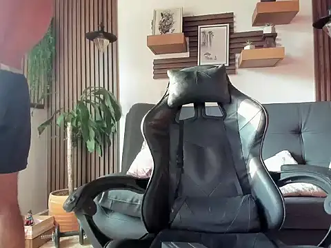 Jeremy wallker online show from March 7, 10:40 pm