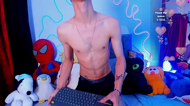 Callum 777 online show from April 3, 7:38 am