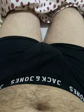 comokalii online show from March 6, 10:29 pm