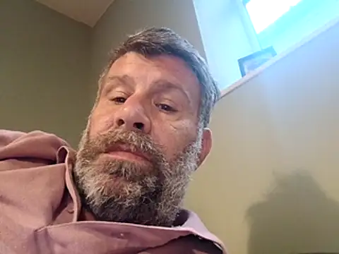 stud2512 online show from May 28, 7:01 pm
