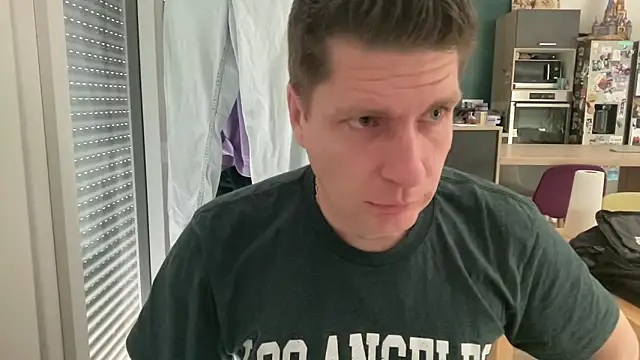 Minmoi1984 online show from March 9, 2:22 pm