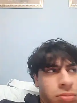 ilcazzone32 online show from March 10, 9:43 pm