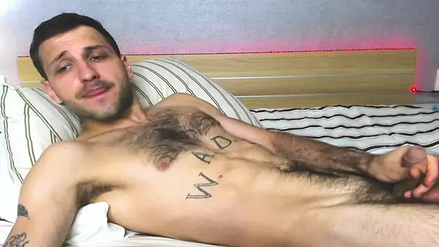 DarkRogue19 online show from March 27, 4:19 pm