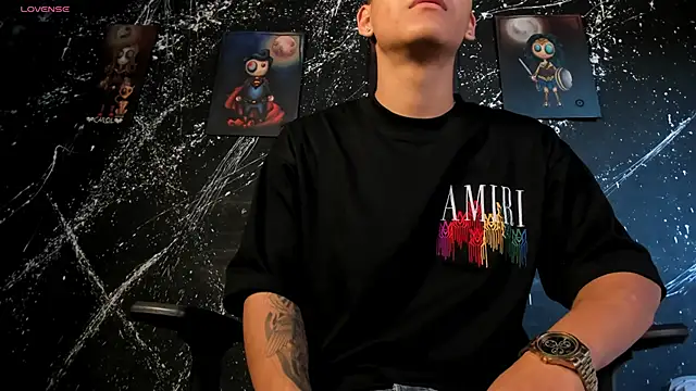 DylanRoyce  online show from May 13, 12:57 pm