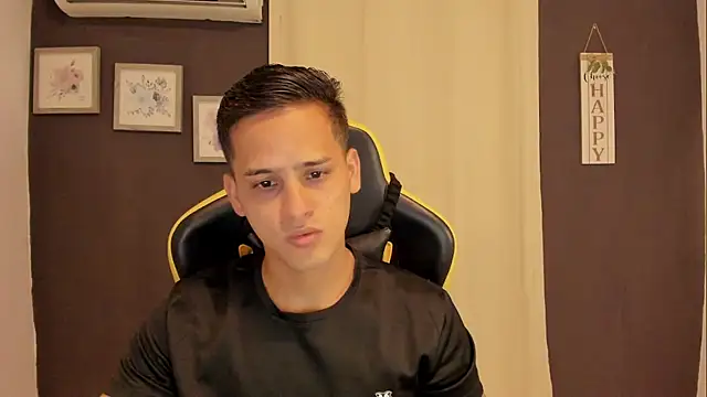 sexy andres01 online show from July 21, 10:12 pm