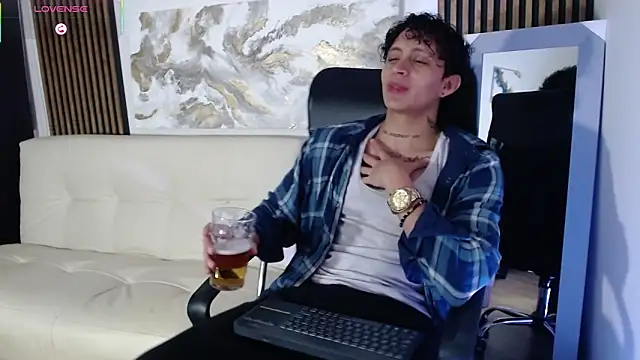 Jay Taylor1  online show from March 1, 2:55 am