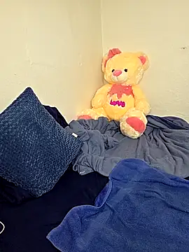 TingleMyAss online show from April 12, 3:09 am