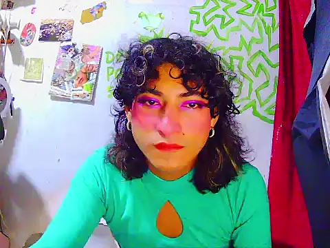 RAMONA TIJERAX online show from July 22, 7:17 pm