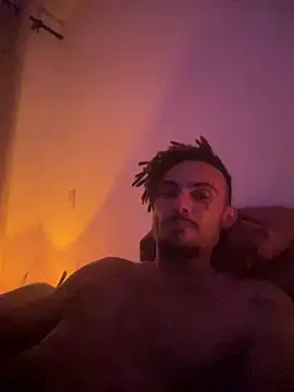 PadilhaTheo online show from March 1, 8:36 am