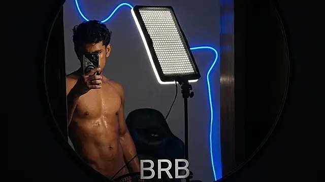 jossi12345j online show from March 31, 12:40 pm