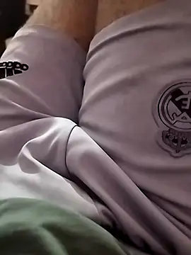 lkjhgf12qwe online show from April 6, 1:45 pm