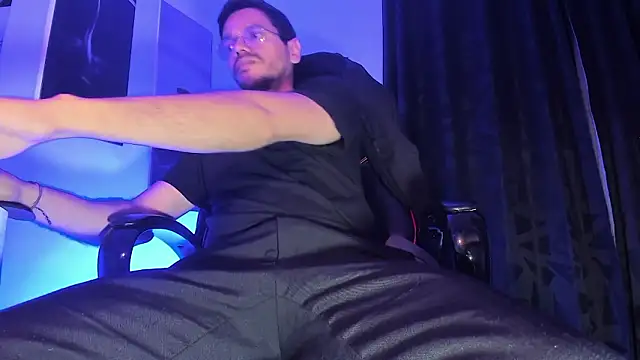 Nero 62 online show from March 10, 11:11 pm