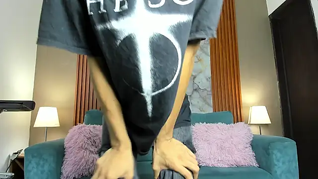 SKINNY BOYXXX online show from March 14, 7:48 am