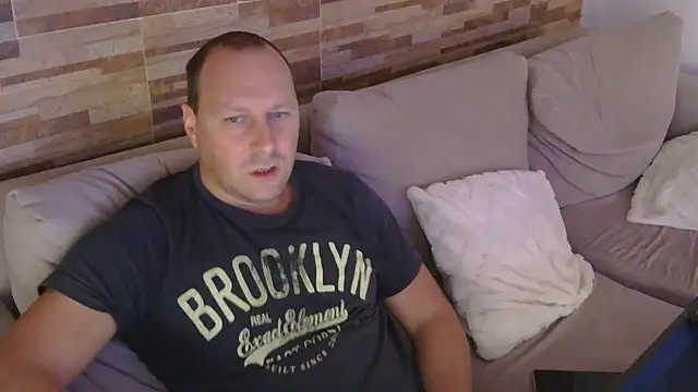 lustonfan online show from April 14, 1:00 pm