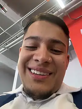 OliverTabordaa online show from April 10, 7:54 pm