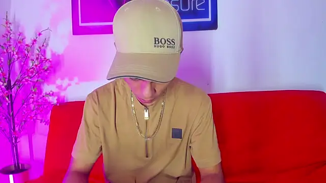 Naughty hot01 online show from March 5, 10:11 am