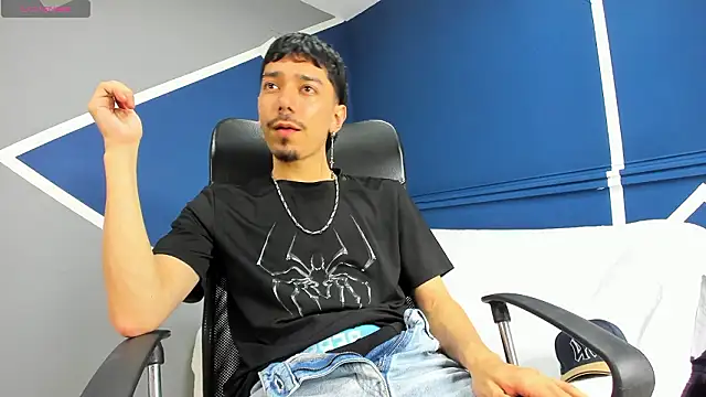 finn jackson online show from March 10, 7:31 pm