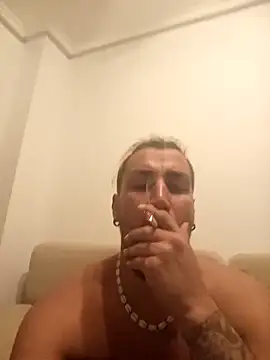 Jjkkhjfeuo online show from April 3, 9:33 pm