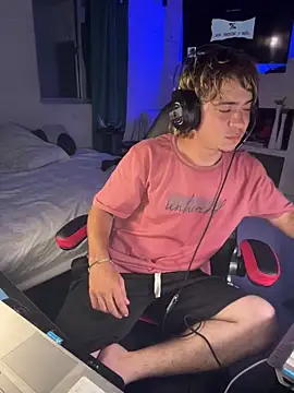 AngelLatinBoy online show from April 11, 2:52 am