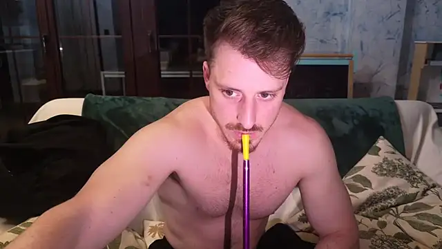 zeusoctavian1 online show from April 23, 3:33 am