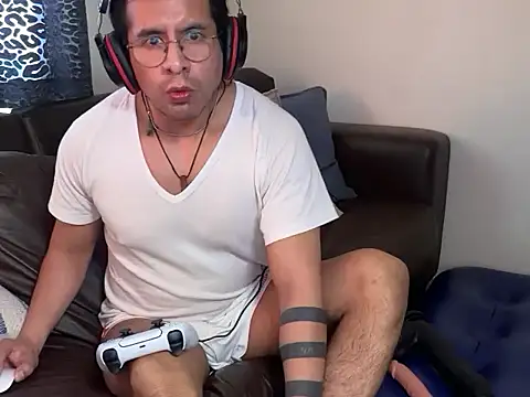 kinkygamerdavid online show from March 8, 2:21 pm