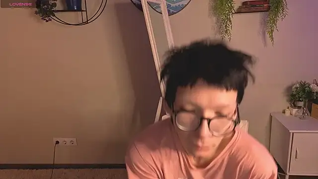 Tommy Stars online show from March 27, 5:33 am