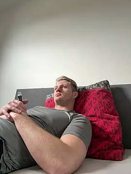 dirtyBent online show from April 18, 2:18 pm