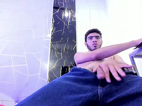 Valentin Lux online show from March 27, 8:26 am