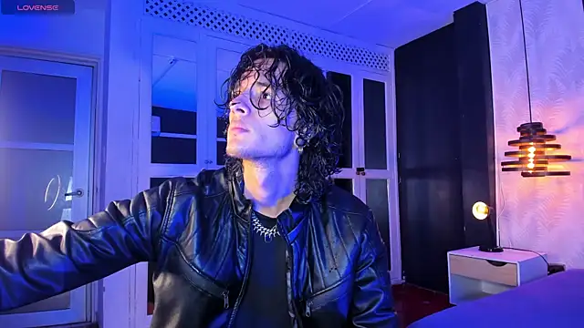 Skinny Mac online show from April 25, 1:03 pm