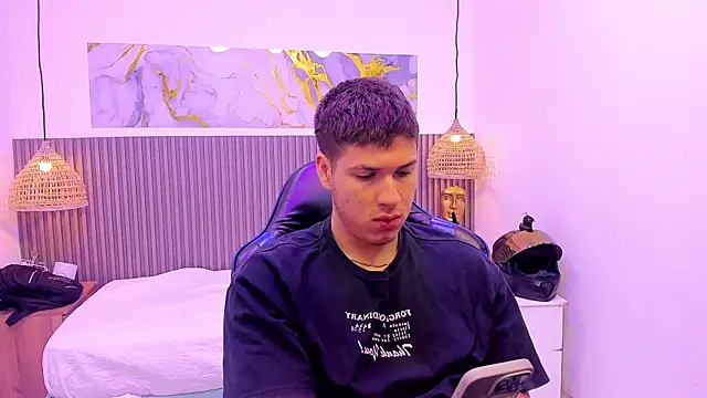 AlessandroFranco online show from July 27, 12:56 pm